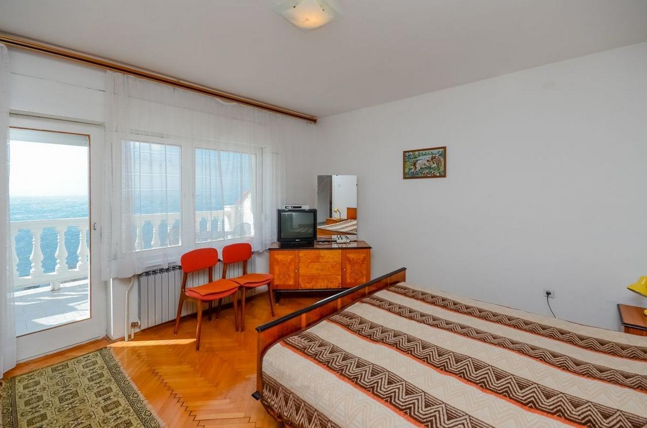 Apartments Lucia Senj  Extérieur photo