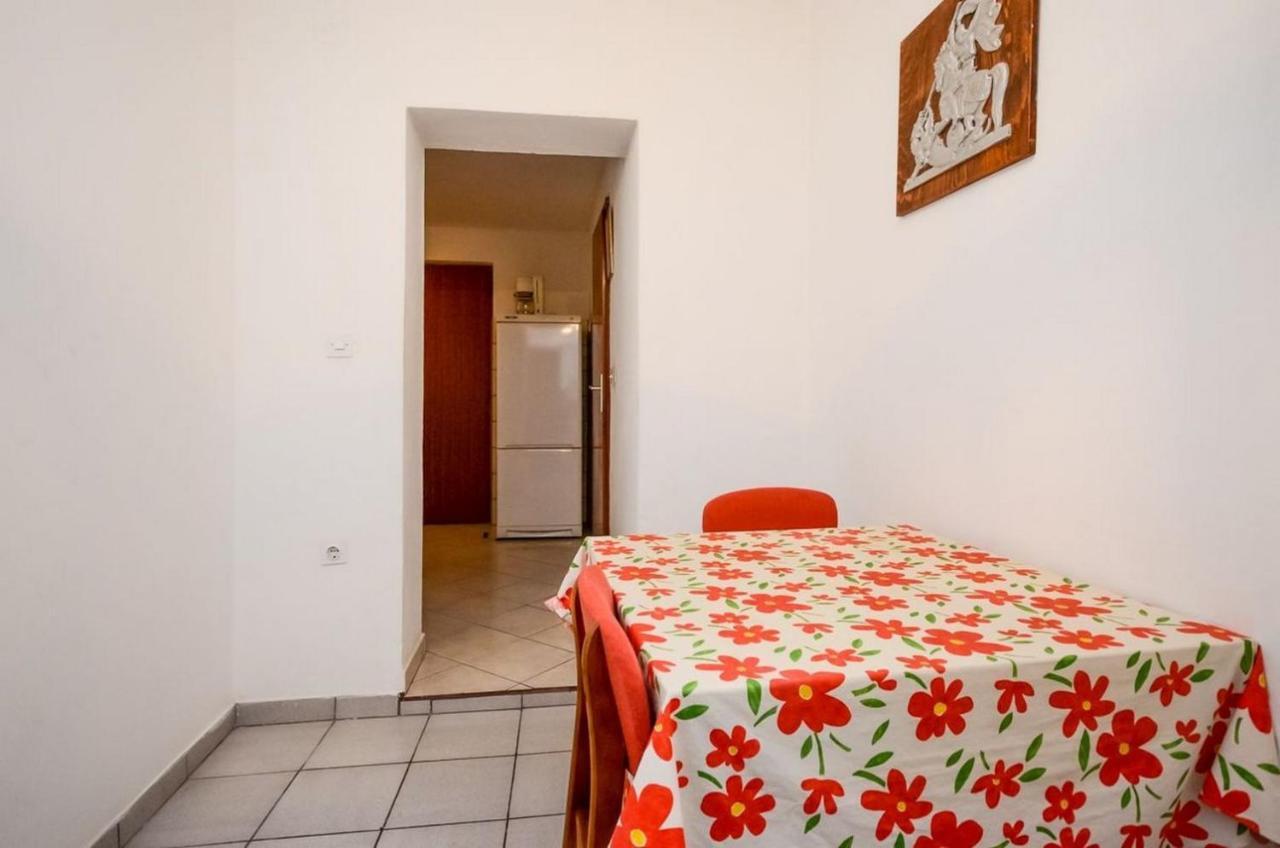 Apartments Lucia Senj  Extérieur photo